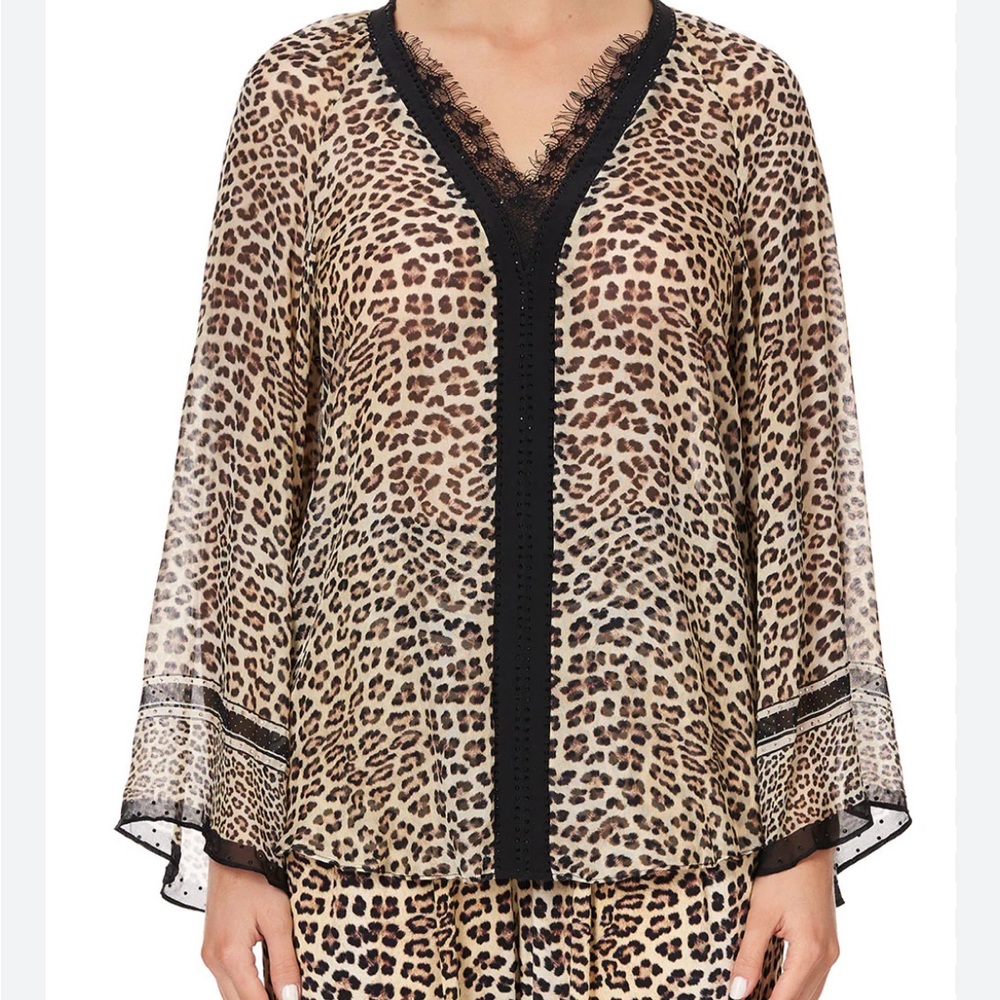 Camilla Sex Kitten Blouse Size L NWT